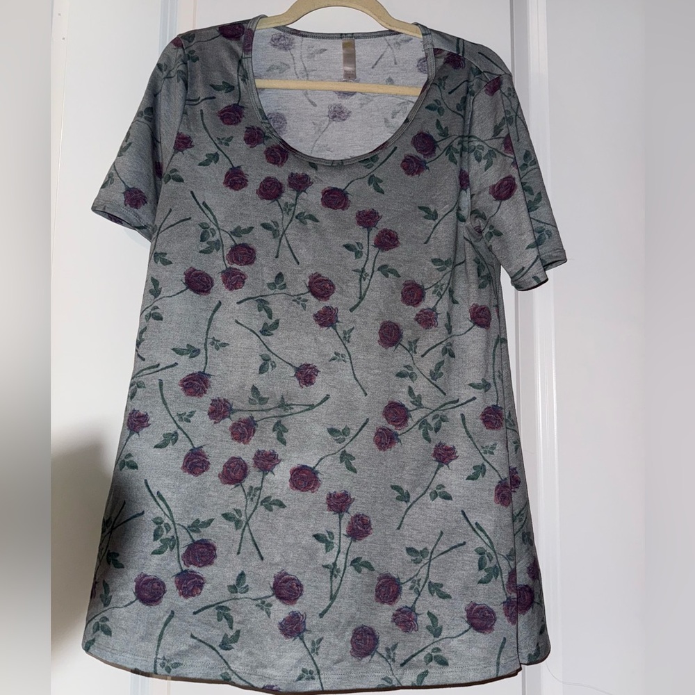 LuLaRoe Gray & Purple Floral Rose Short Sleeve Top with Round Neck Classic Tee